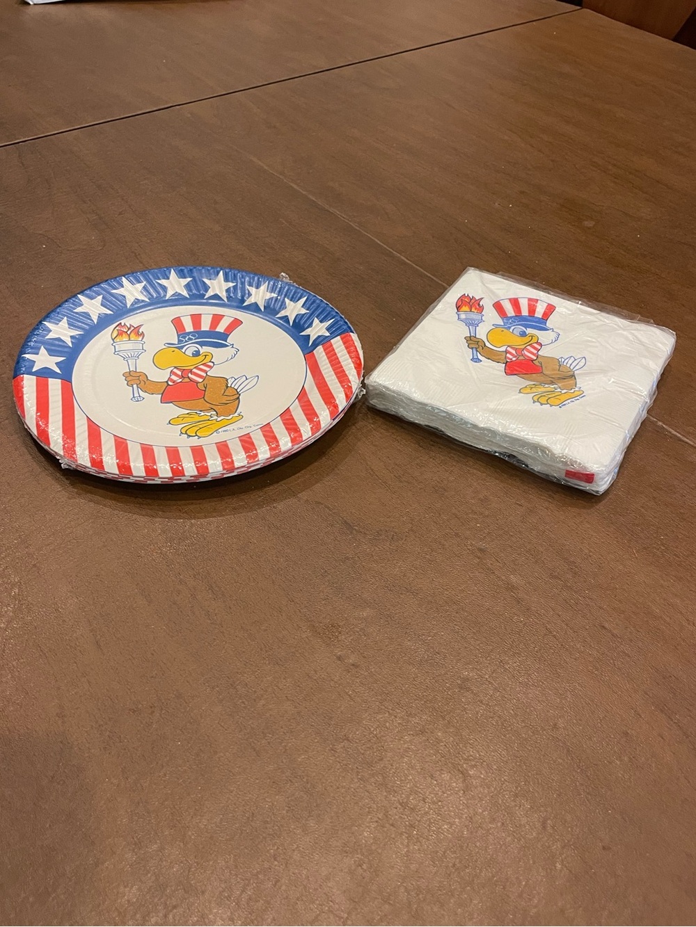 VTG 1984 Los Angeles Olympics
Paper Plates & Napkins Set Sealed
Sam the Eagle